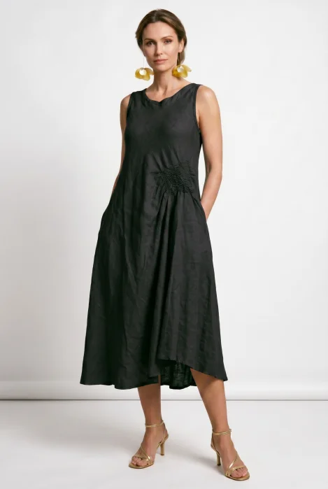 Rochie midi, asimetrica, din in, cu croiala ampla A-line si detaliu drapat, neagra