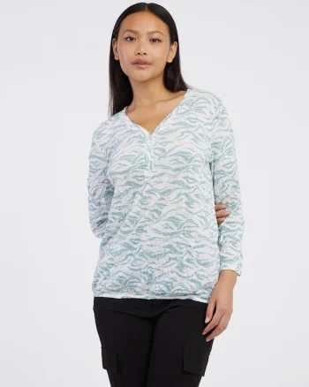 Tricou  cu model, alb si albastru, pentru femei,
