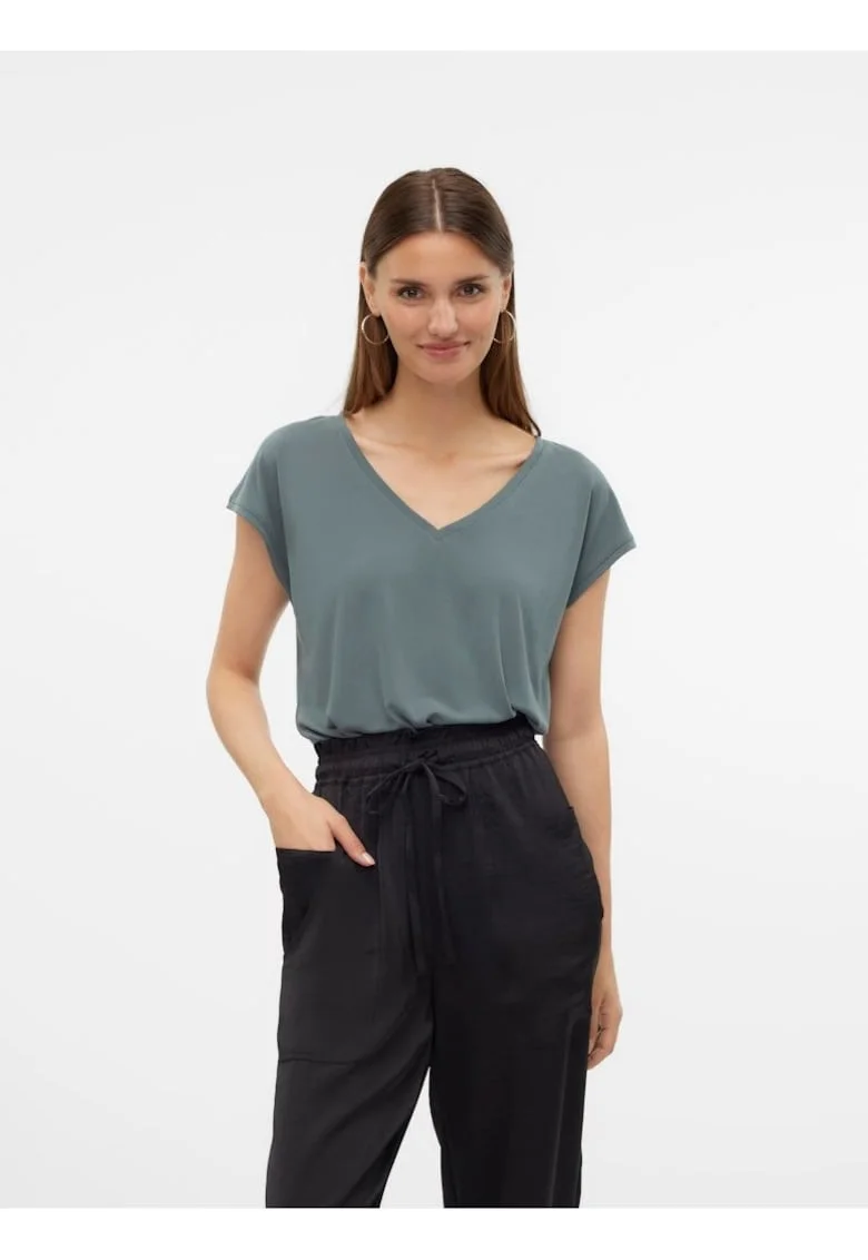 Tricou cu decolteu in v lejer Filli