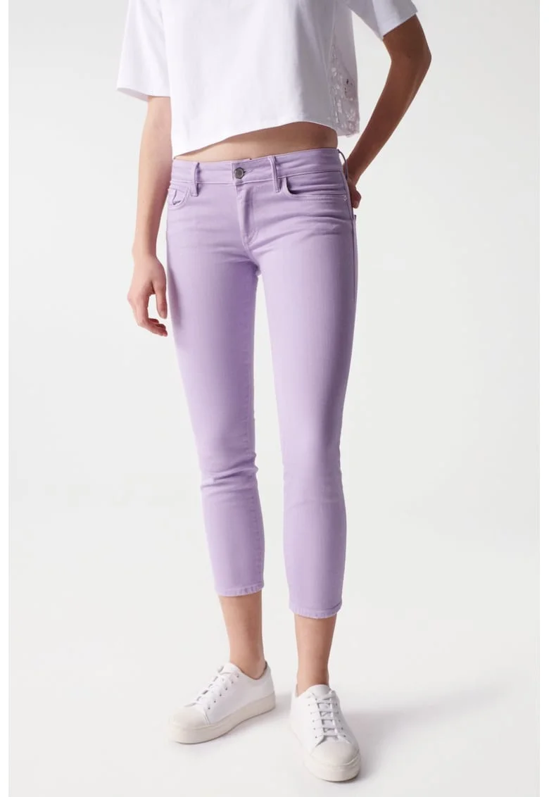 - Blugi Slim fit trei sferturi