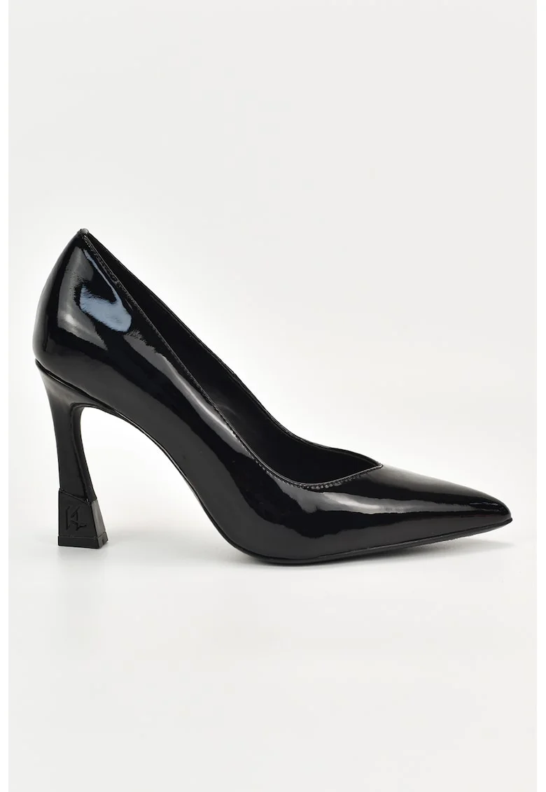 Pantofi din piele lacuita, Negru