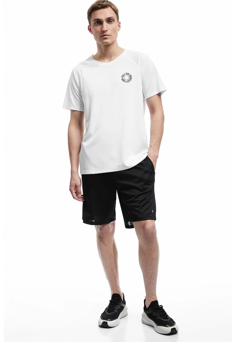 Tricou cu decolteu la baza gatului si maneci raglan, Alb