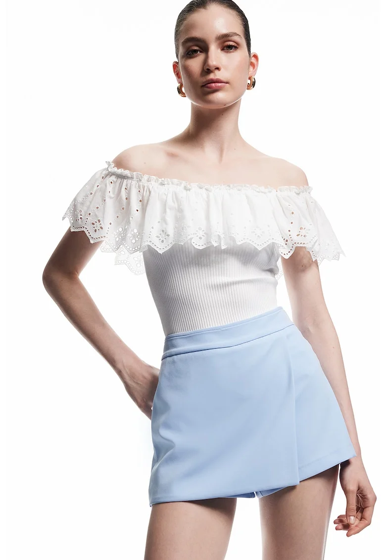 Bluza uni cu decolteu pe umeri, Alb murdar