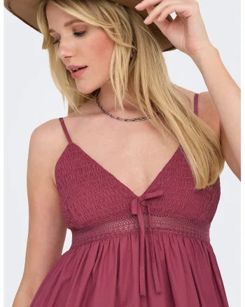 Rochie maxi evazata, Visiniu
