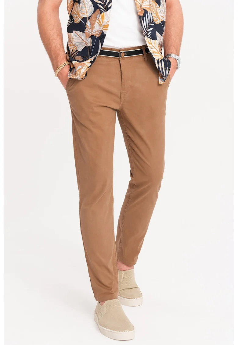 Pantaloni cu croiala conica si buzunare laterale, Maro camel