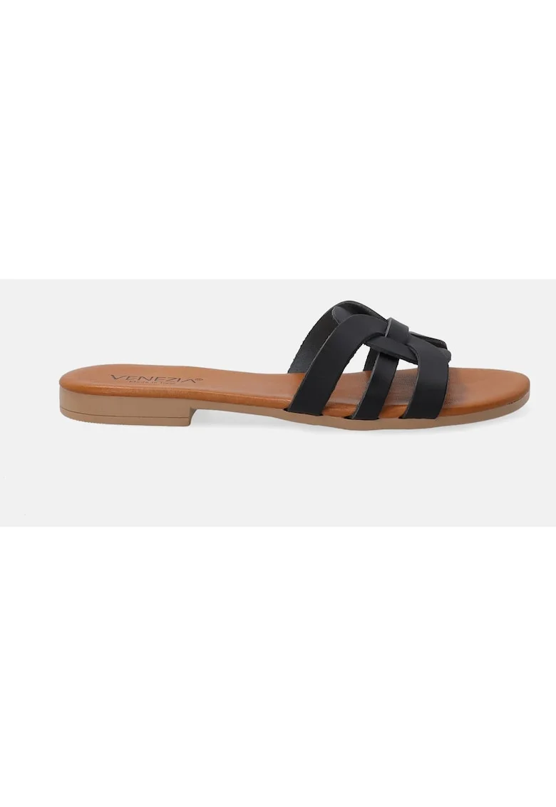 Papuci de piele cu decupaje