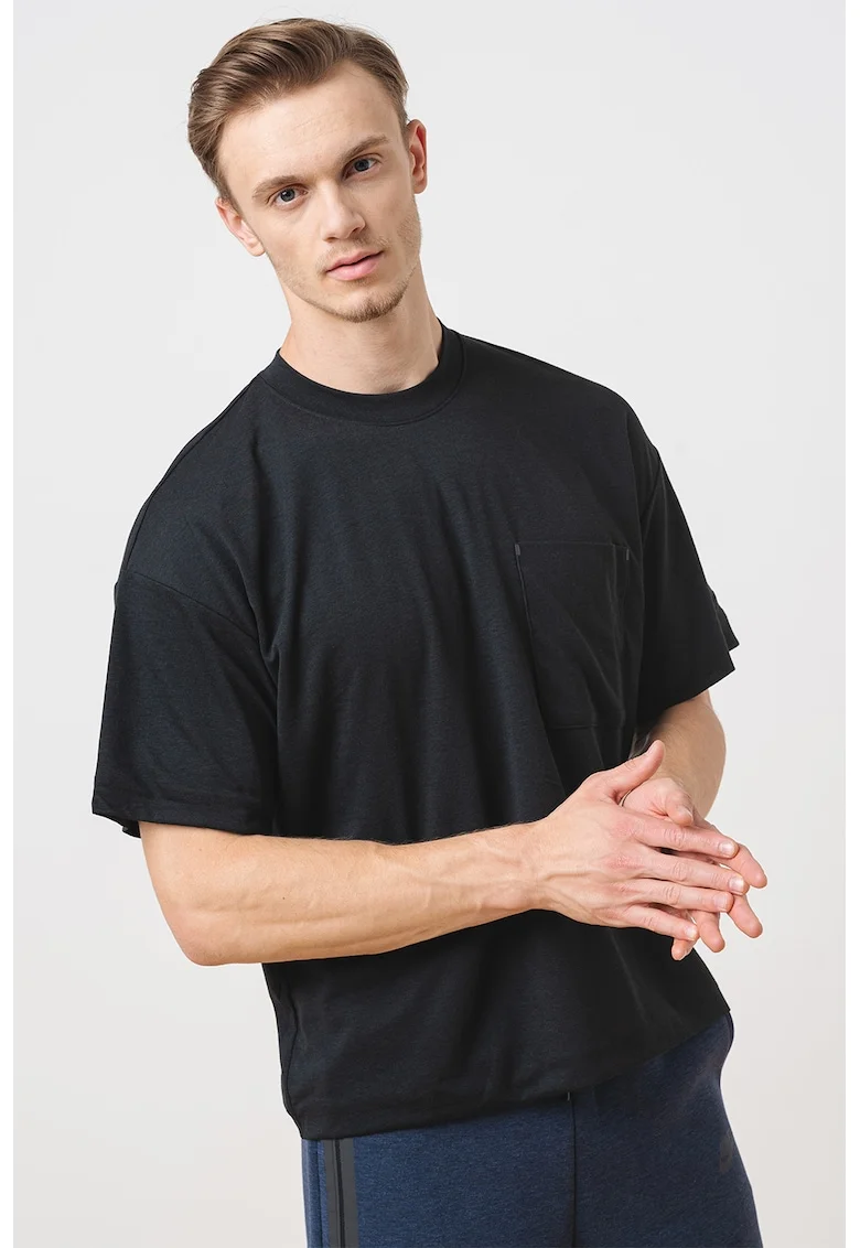 Tricou cu tehnologie Dri Fit si decolteu rotund, Negru