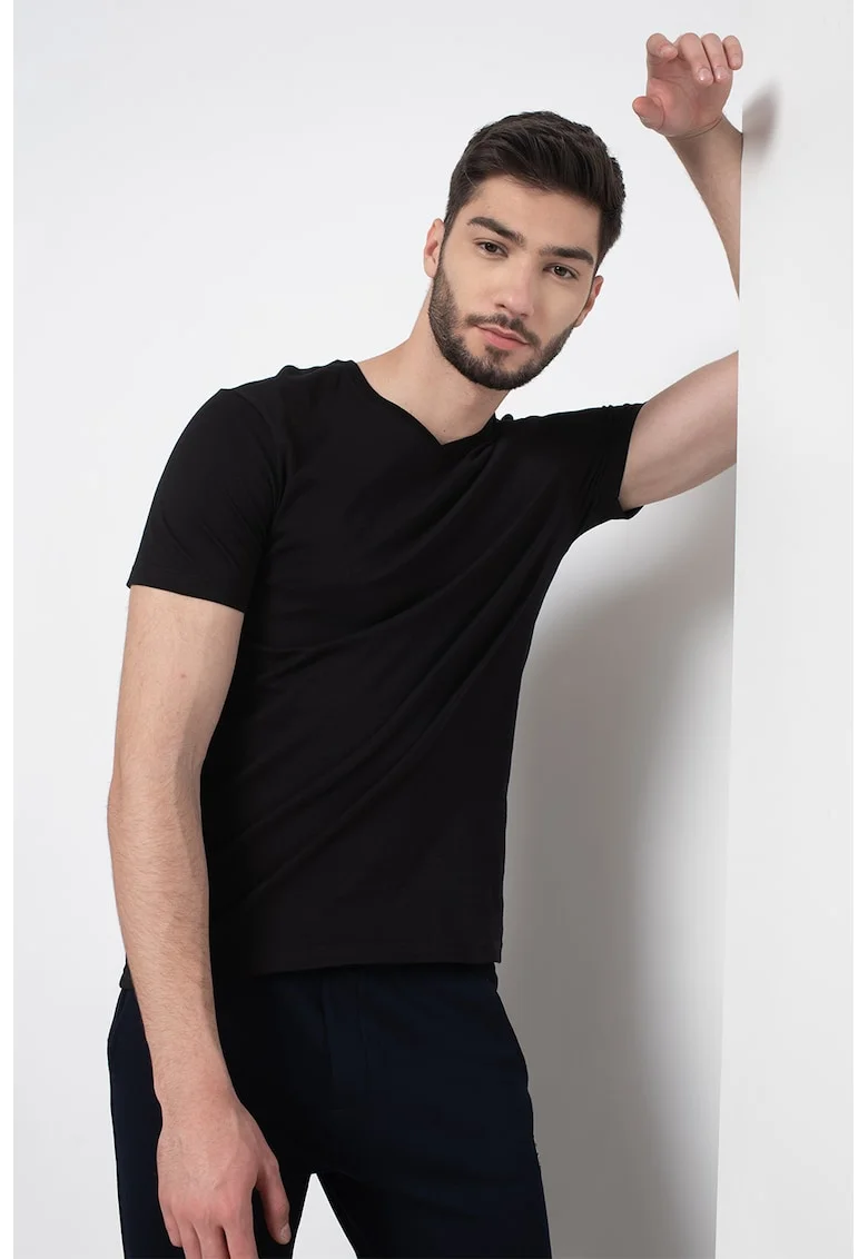 Tricou cu decolteu in V, Negru
