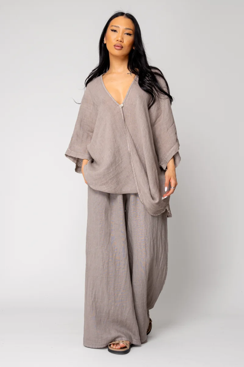 Set Olivia Bluza asimetrica si Pantalon lung din 100% in Taupe