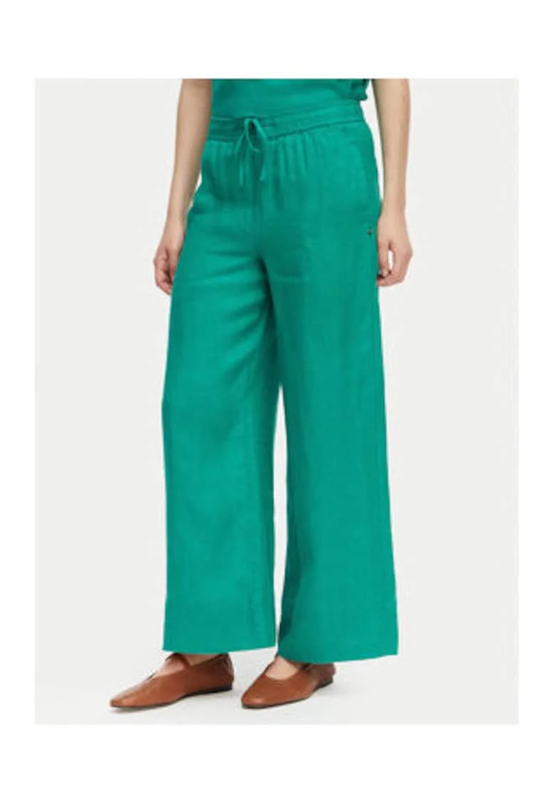 Pantaloni drepti cu croiala ampla