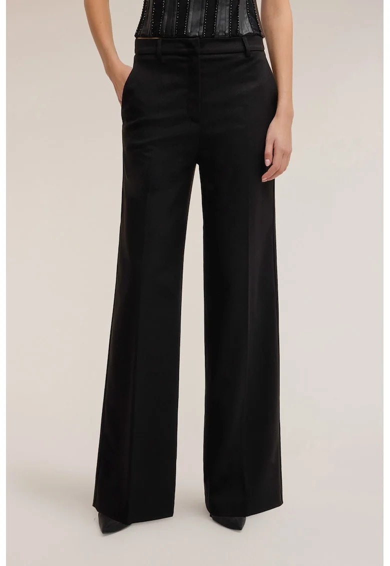 Pantaloni eleganti cu croiala ampla, Negru
