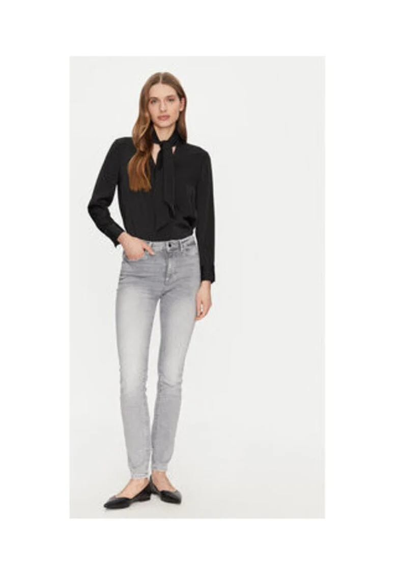 Blugi skinny cu talie medie