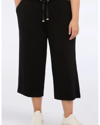 Pantaloni crop si snur, Negru