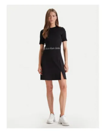 Rochie evazata cu garnitura logo in talie