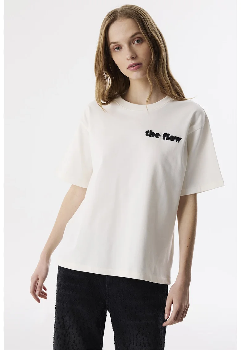 Tricou din bumbac cu decolteu la baza gatului si aplicatie text, Alb