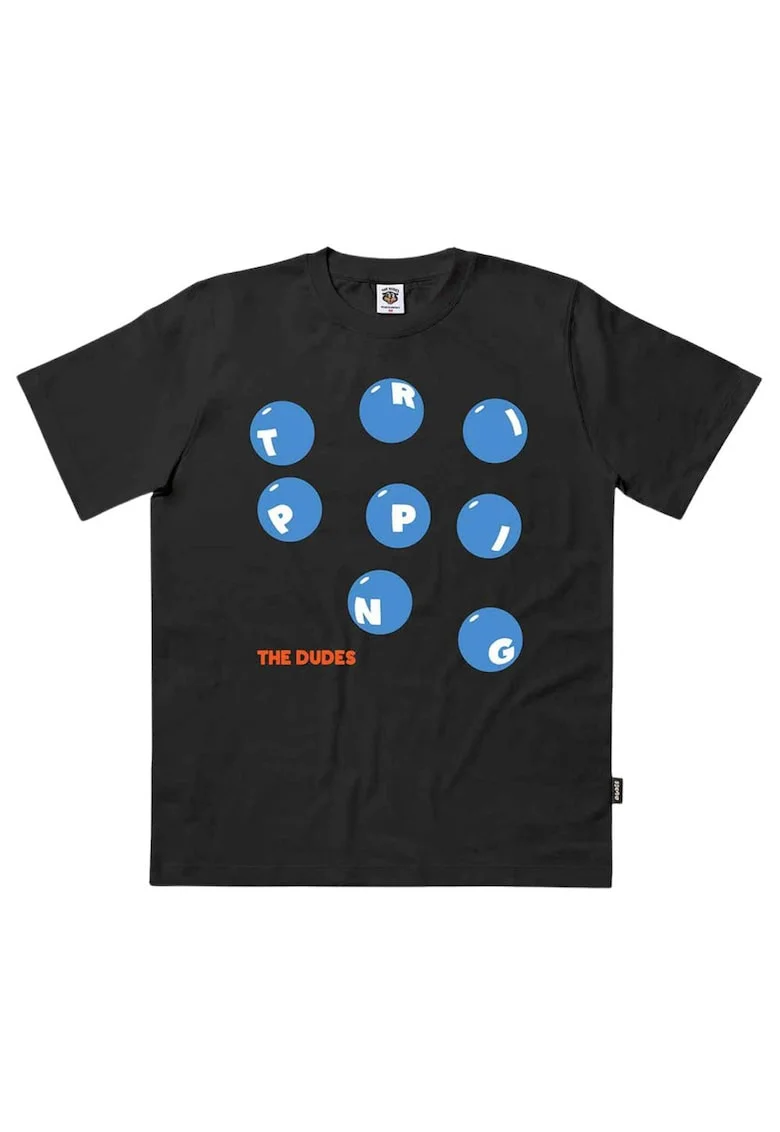 Tricou cu litere imprimate