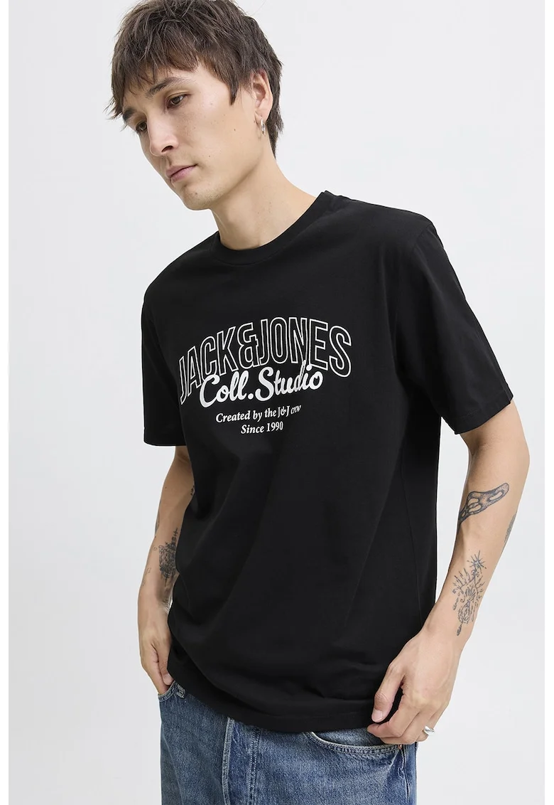 Tricou de bumbac cu imprimeu si decolteu la baza gatului, Negru
