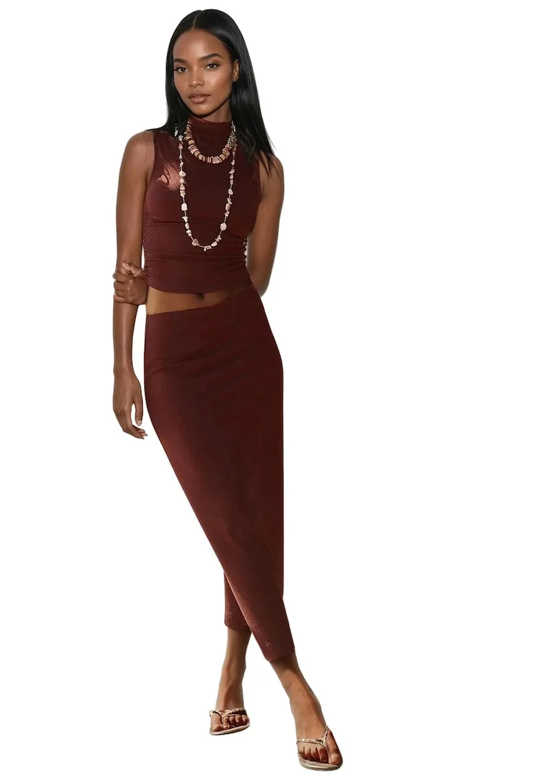 Top dama  slim fit, guler halter, maro