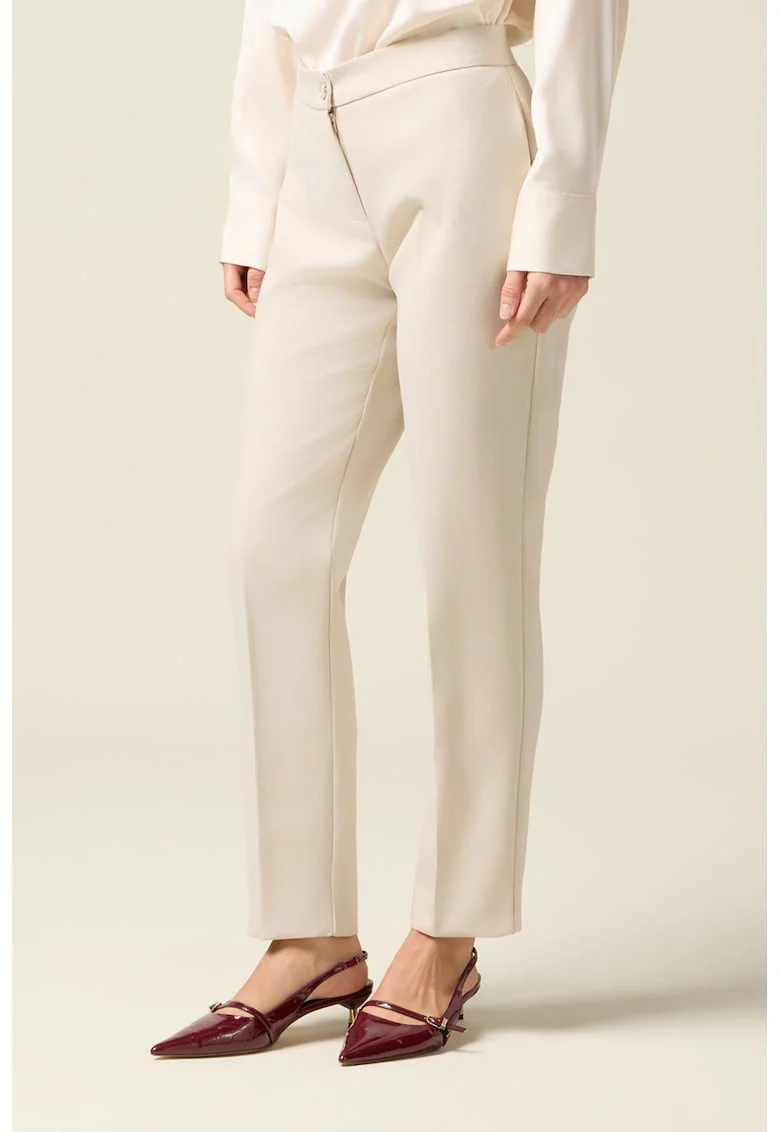 Pantaloni drepti cu pensa, Bej