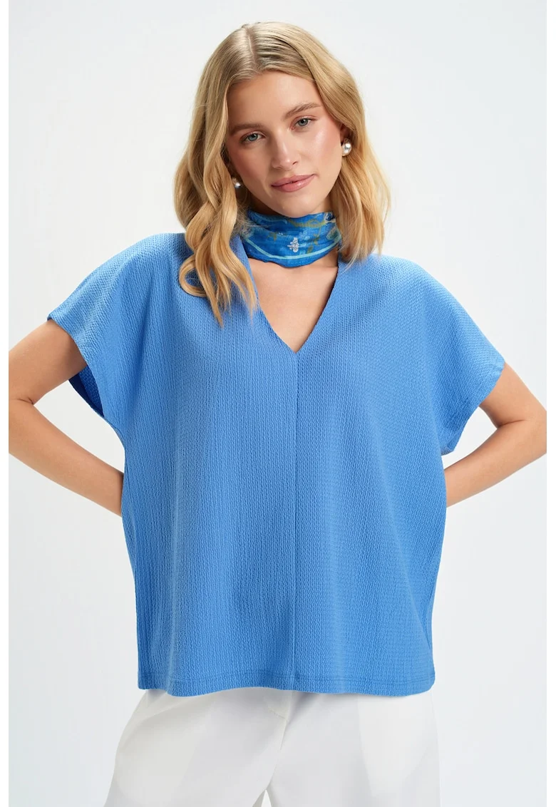 Tricou lejer cu decolteu in V, Albastru