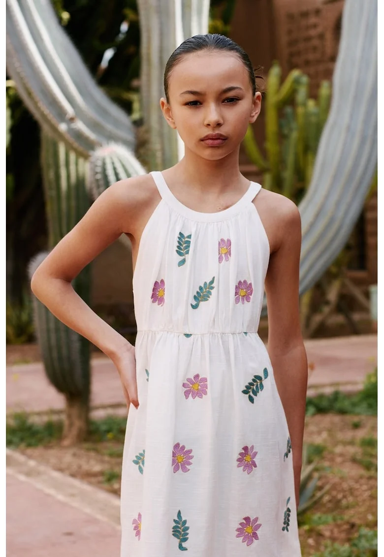 Rochie din amestec de bumbac cu broderii