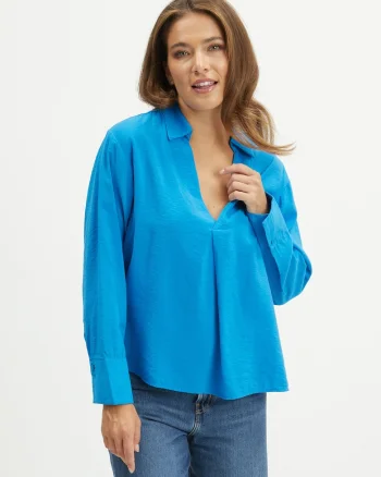 Bluza lejera cu decolteu in V