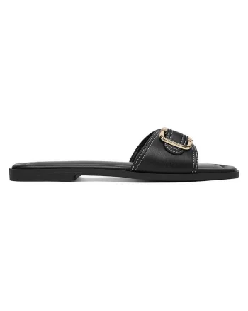 Papuci negri, Negru