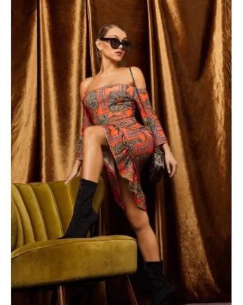 Rochie cu print pe umeri,