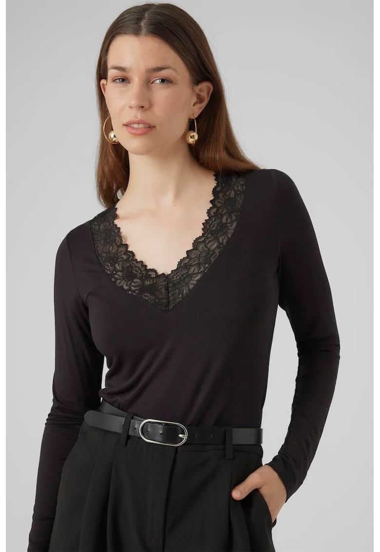 Bluza cu decolteu in V si detaliu de dantela, Negru
