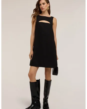 Rochie cu decupaj si croiala in A, Negru