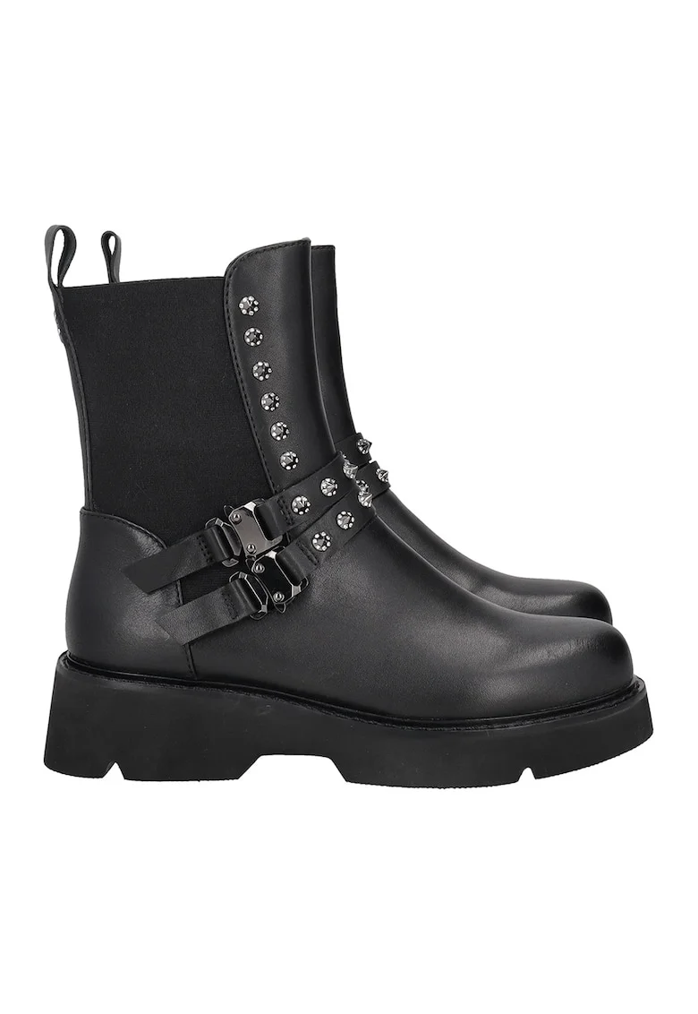 Ghete de piele cu toc, Negru