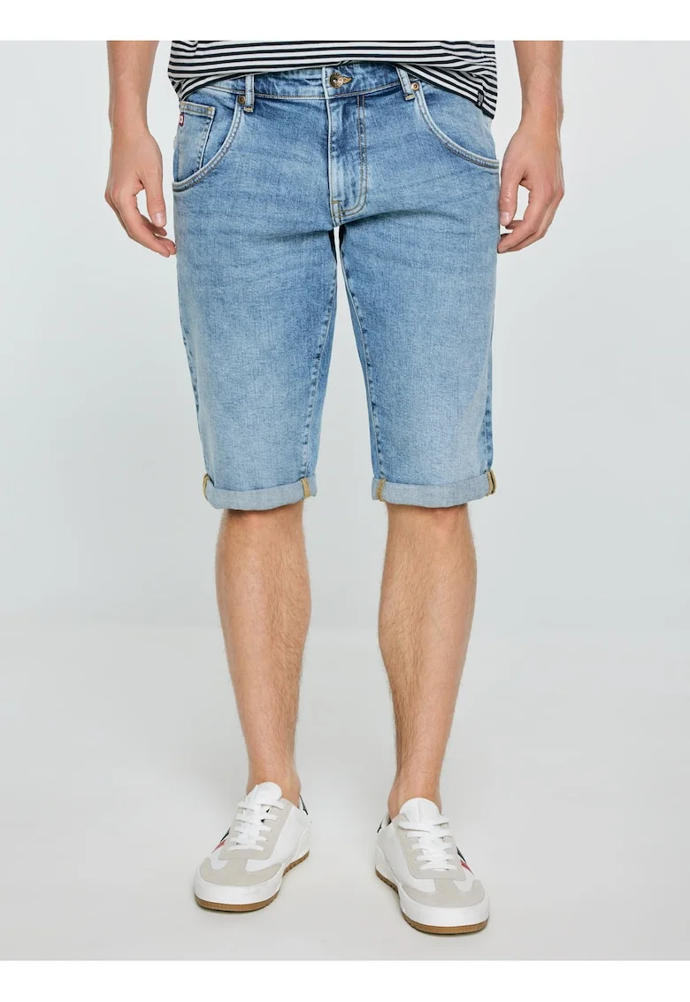Bermude din denim cu aspect decolorat Conner