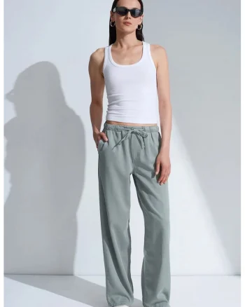 Blugi dama,  cu talie medie, croiala larga, verde salvie, denim