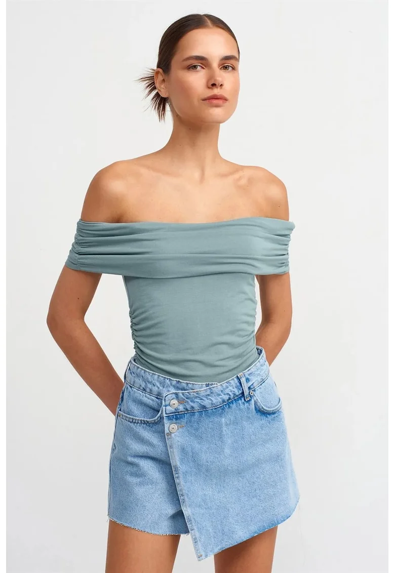 Bluza dama,  bluza slim fit cu umeri goi, elegant, verde salvie, jerseu