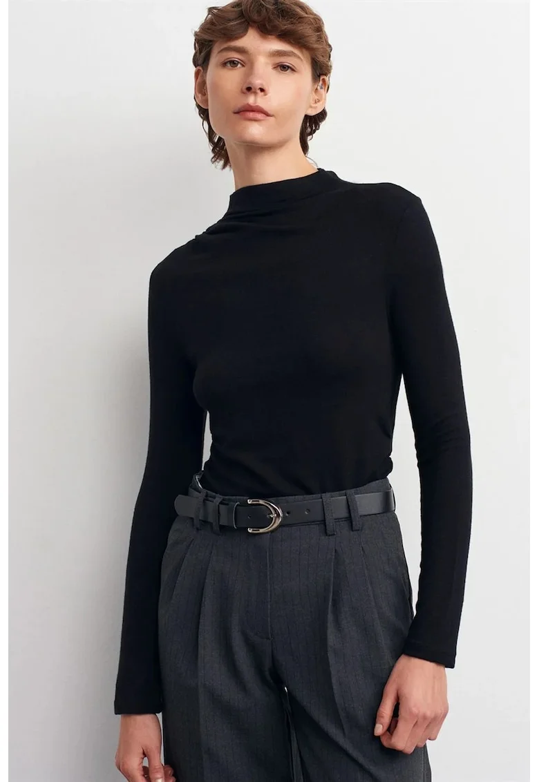 Bluza dama,  cu guler semi-rulat, slim-fit, negru, material striat