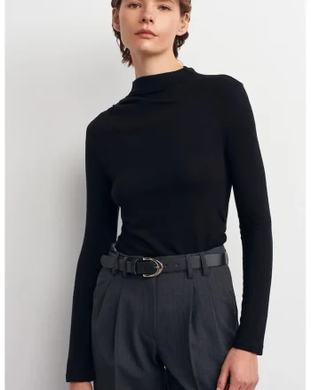 Bluza dama,  cu guler semi-rulat, slim-fit, negru, material striat