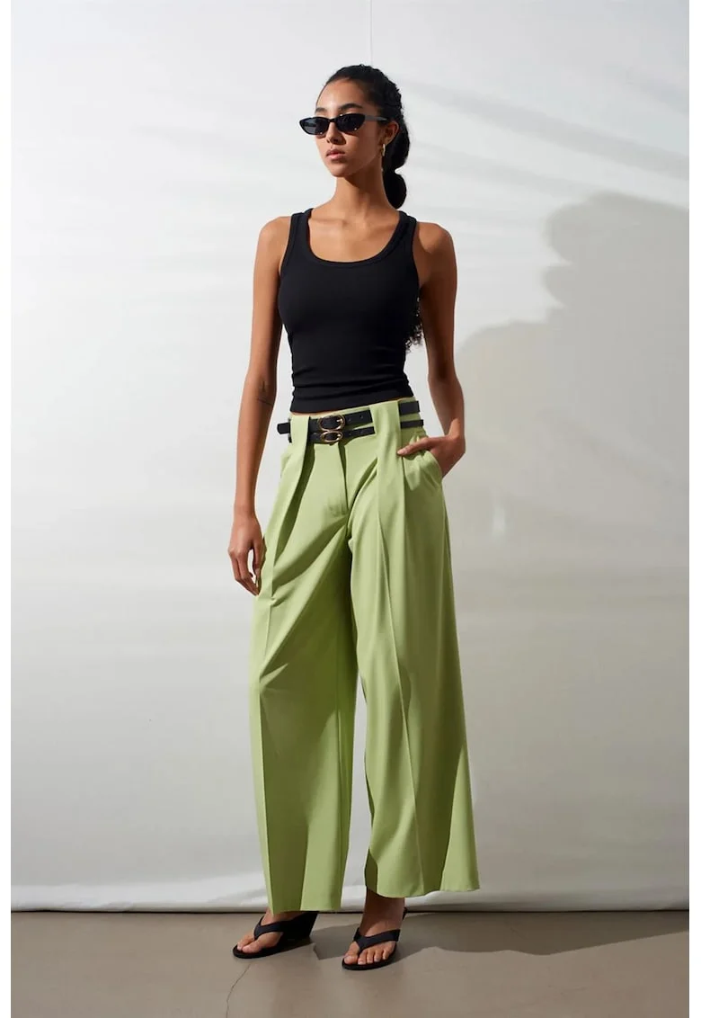 Pantaloni dama,  talie inalta, croiala larga, pliuri, verde salvie, crep tesut