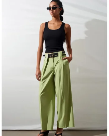 Pantaloni dama,  talie inalta, croiala larga, pliuri, verde salvie, crep tesut