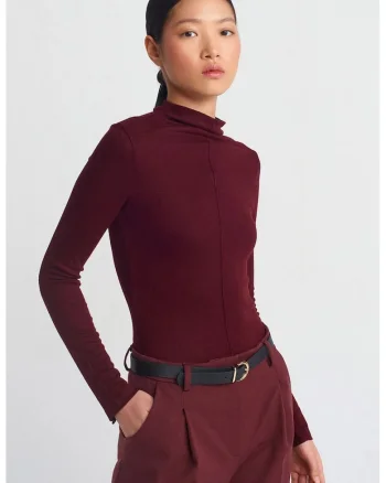 Bluza dama,  cu guler inalt, maneca lunga, rosu burgundy, casual