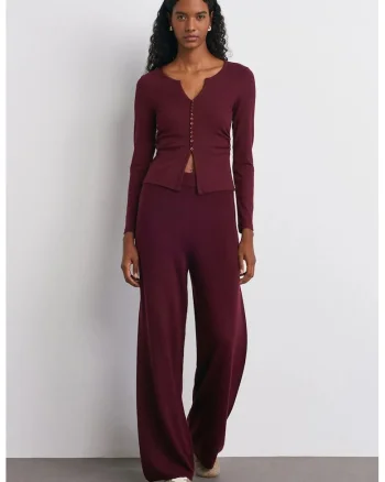 Pantaloni dama,  picior larg, elastic, rosu bordeaux, tricotat,