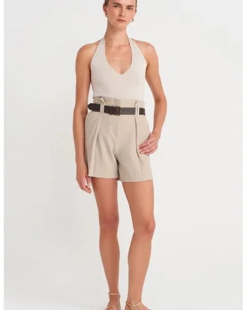 Pantaloni scurti,  talie inalta, cu curea, Bej Natural, crep