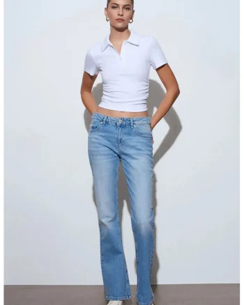 Blugi dama,  Bootcut, talie joasa, denim albastru deschis-mediu, 99% bumbac