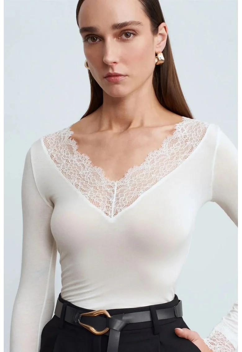 Bluza dama,  slim fit, maneci lungi, alb, modal cu dantela florala