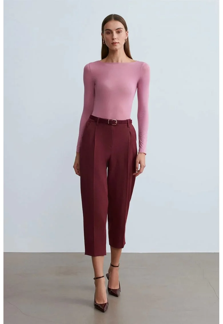 Pantaloni dama,  Capri Cigarette, cu curea, rosu burgundy, poliester-viscoza-elastan