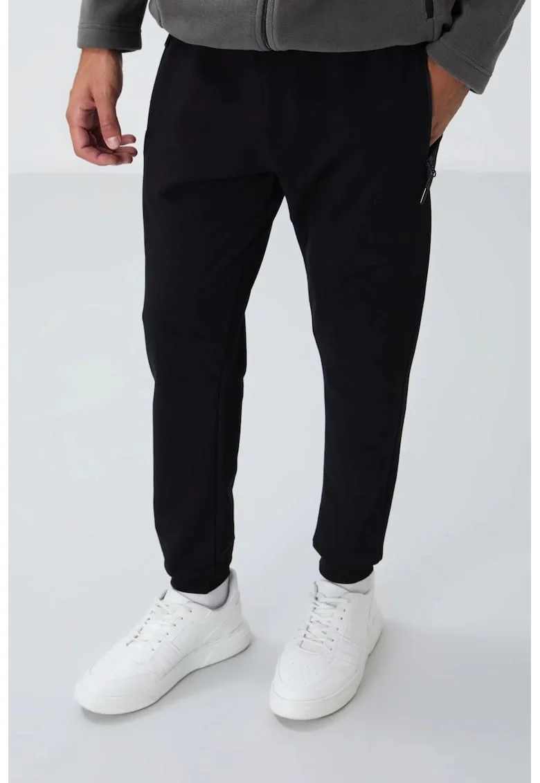 Pantaloni de trening, Barbati, Pantaloni de trening TOMMY pentru barbati cu buzunar cu fermoar, Negru, Negru