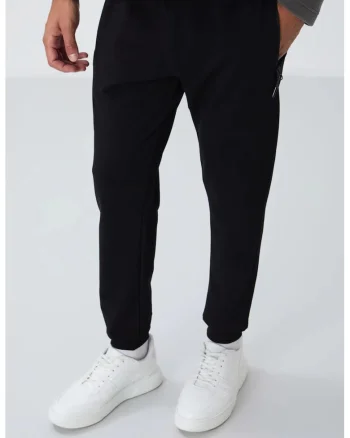 Pantaloni de trening, Barbati, Pantaloni de trening TOMMY pentru barbati cu buzunar cu fermoar, Negru, Negru