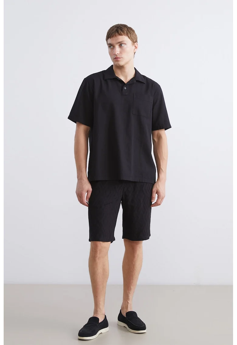 Pantaloni scurti cu model discret, Negru