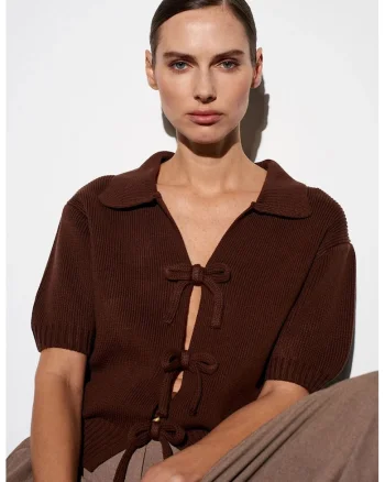 Cardigan dama,  acrilic reiat, maneci scurte, maro cafea, cu legatura in fata,