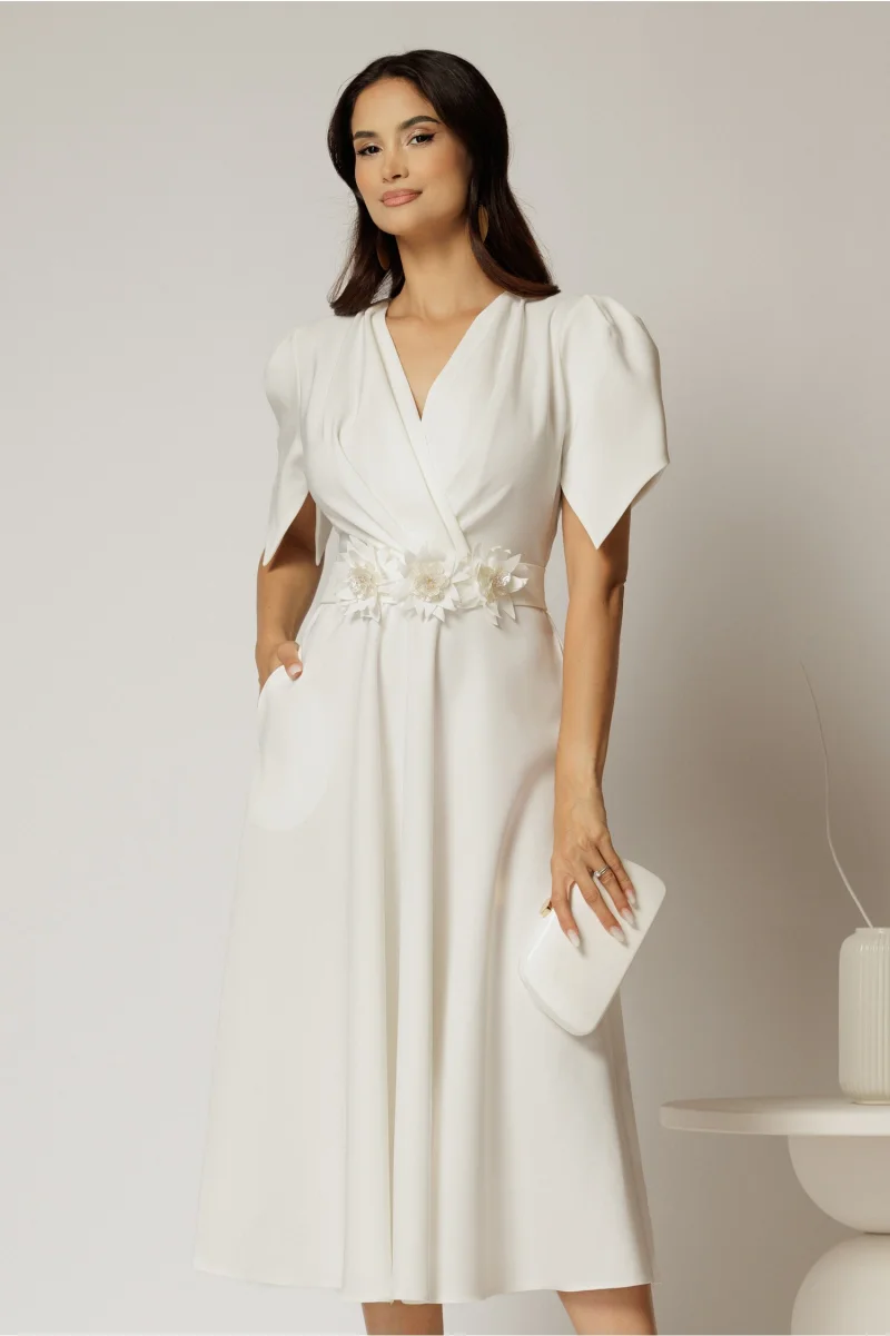 Rochie midi alba de ocazie cu pliuri pe bust si cordon detasabi cu flori