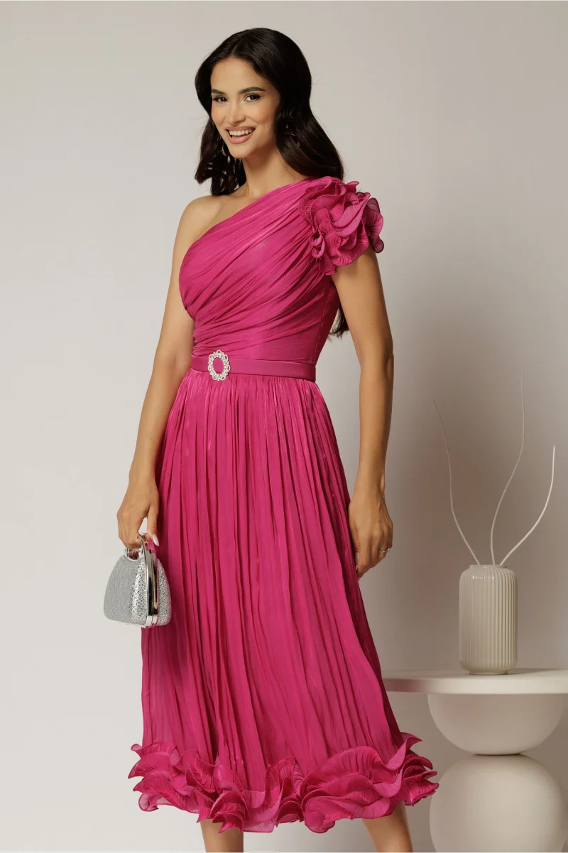 Rochie midi fucsia coniac din voal peliculizat cu volanase pe fusta